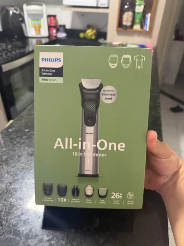 Aparador Philips All-in-One Série 9000 Para Barba, Cabelo e Corpo - Kit 16 Peças
