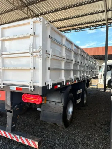 Carreta vanderleia 2 eixos