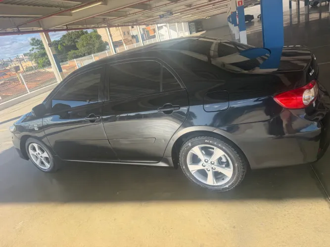 Toyota Corolla GLI 1.8 Flex 16V Aut. 2012