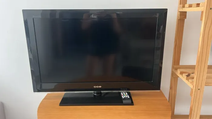 TV CCE 32 POLEGADAS 350 REAIS *