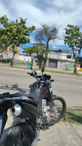 Honda XRE 300 toda revisada
