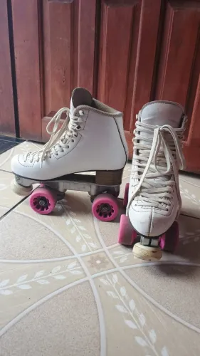 Patins RYE semiprofissional tamanho 36 com bolsa e capa