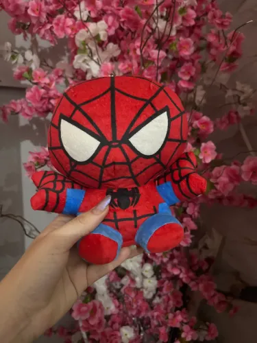 Pelúcia homem aranha