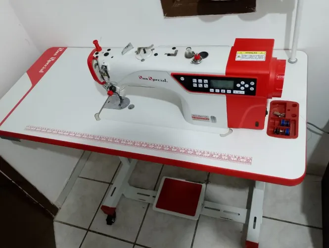 Máquina de costura industrial reta eletrônica Sun special