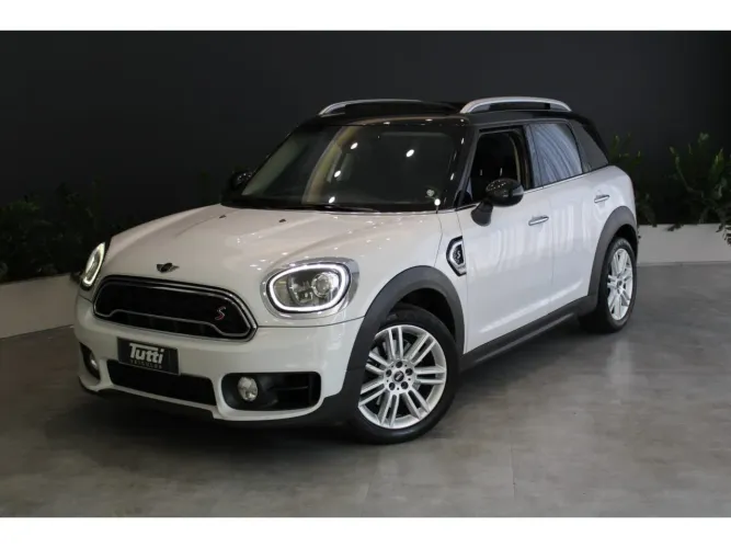 Mini Cooper 2.0 16V Twinpower Gasolina S 4P Steptronic 2017