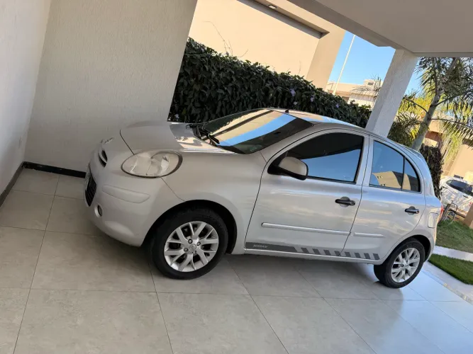 Nissan March S 1.6 16V Flex Fuel 5P 2013