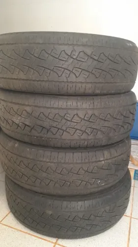 Pneus Pirelli aro 18 medida 255x60