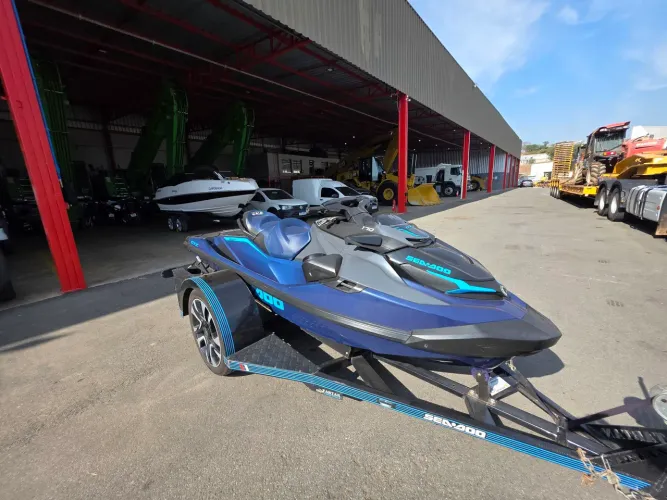 Jet ski Sea doo
