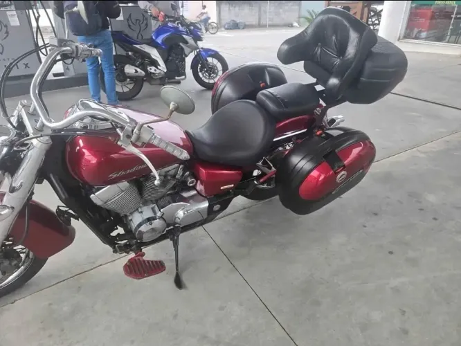 Moto shadow  750cc