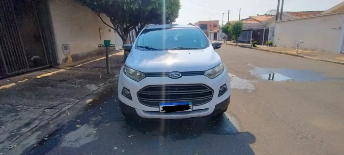 Ford Ecosport Freestyle 1.6 16V Flex 5P 2013