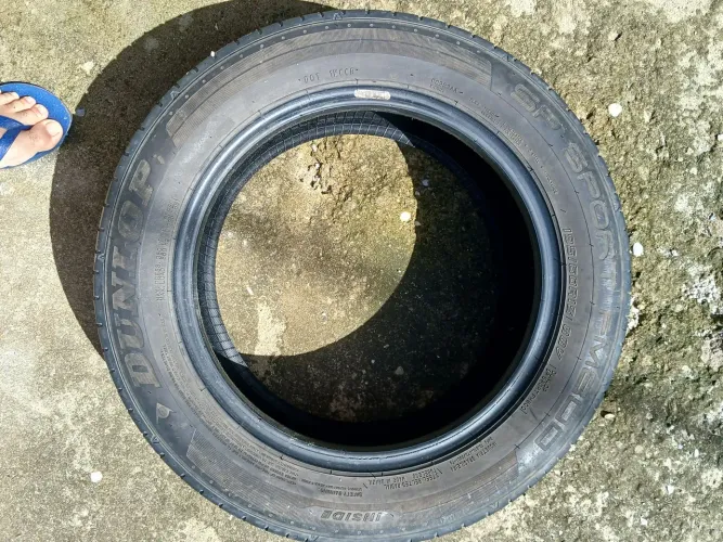Vende-se 4 pneus 