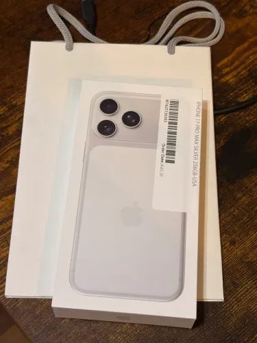 IPhone 17 Pro max lacrado