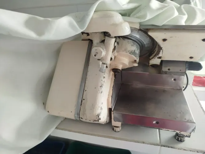 Máquina de cortar frios
