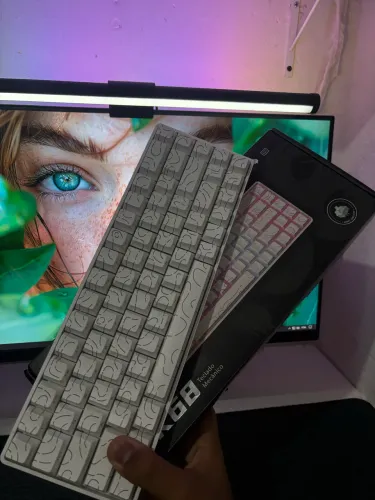TECLADO MECÂNICO SWIFT MINT