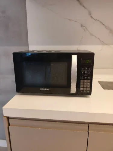 Micro-ondas Mondial 21L 1200W - Apenas 2 meses de uso