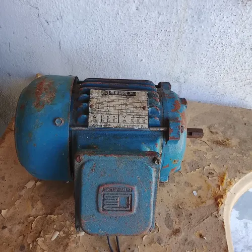 Motor elétrico