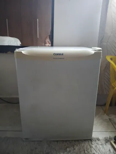 Refrigerador compacto consul