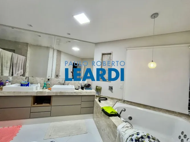 CASA EM CONDOMÍNIO - CONDOMÍNIO RESIDENCIAL JAGUARY - SP