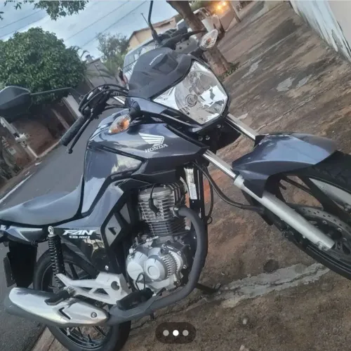 Moto Quitada.