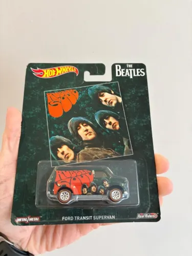 Hot Wheels Pop Culture The Beatles - Ford Transit Supervan (Rubber Soul) Premium