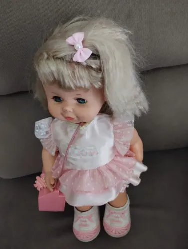 Boneca Rockita da Estrela.
