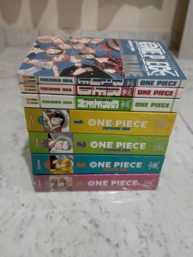 One Piece 1 ao 4 (3 em 1) + databooks blue, green e red