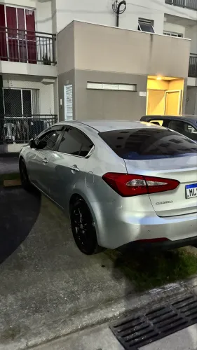Kia Motors Cerato 1.6 16V Flex Aut. 2014
