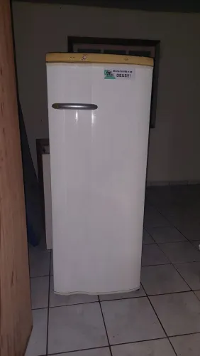 Geladeira a Venda