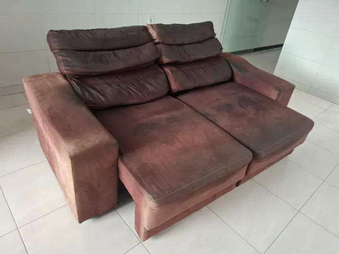 Vendo ou troco um sofá Retrátil