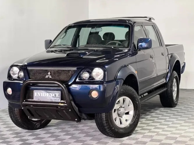 Mitsubishi L200 Sport HPE 2.5 4X4 CD DTI Dies. Mec. 2005