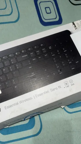 Vendo kit de teclado e mouse novinho lacrado !! 150 pra sair logo!!