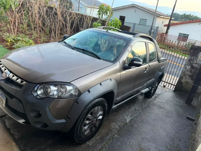 Fiat Strada Adventure1.8/ 1.8 Locker Flex CD 2013