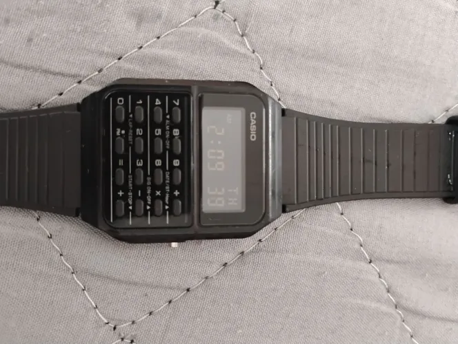 Relógio Casio calculadora 