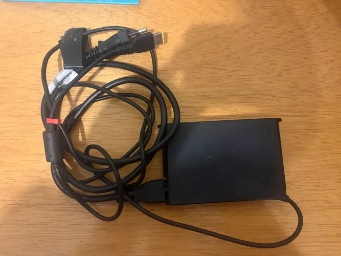 Fonte original para o notebook Lenovo LOQ 135v