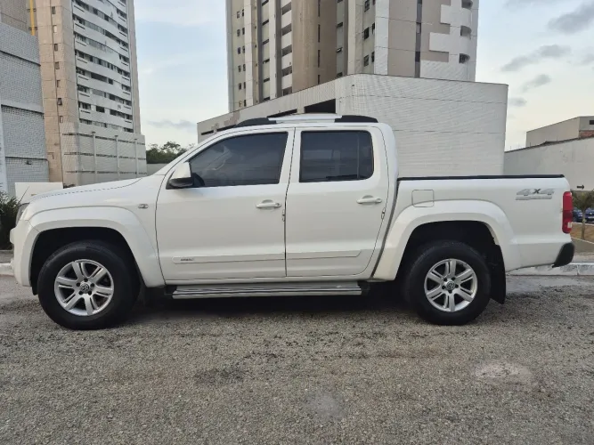 Volkswagen Amarok Trendline CD 2.0 TDI 4X4 Dies AUT 2016