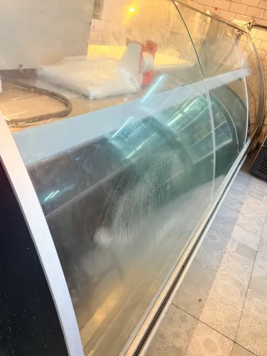 Balcão resfriado de açougue