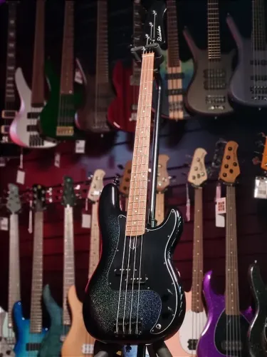 Baixo Precision Bass Studebacker Cruiser - Captação Perfect Tone
