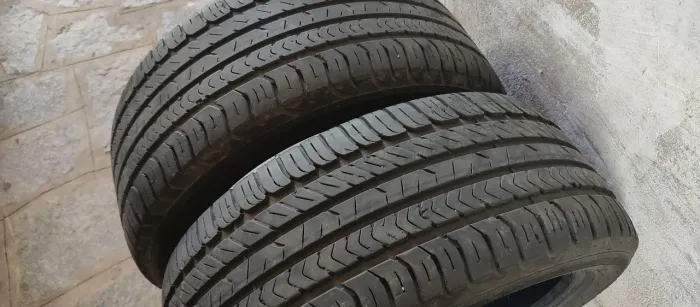 2 pneus aro 17 - 225/45/17 GOODYEAR