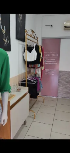 Vendo salão de beleza e loja completo arara manequim cadeira bancada Espelho carrinho