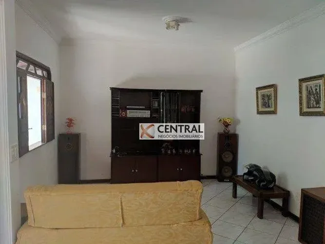 Casa com 4 dormitórios à venda, 270 m² por R$ 750.000,00 - Cabula - Salvador/BA