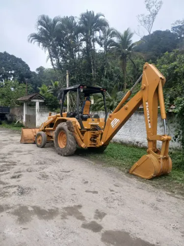 Retroescavadeira fb80 mwm 229