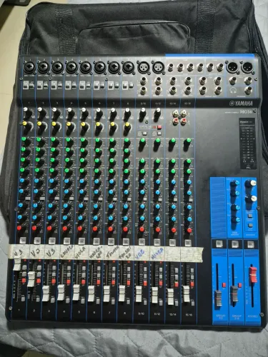 Mesa de Som Yamaha 16 canais