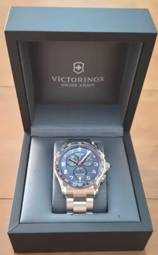 RELÓGIO VICTORINOX IMPECÁVEL !!!