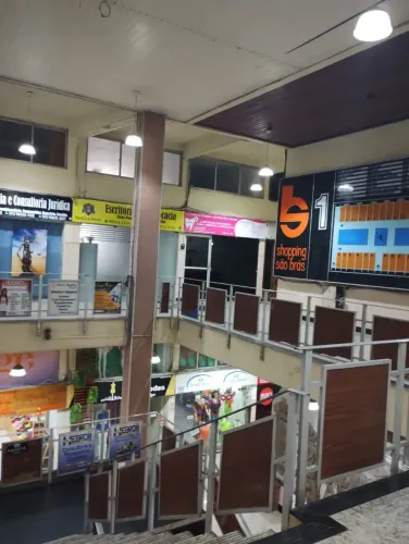 Vendo no Shopping São Braz - Sala 45 (Altos) com 48m ² - Belém - PA