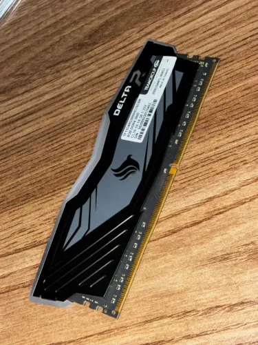 Memoria DDR4 8GB - 3000Mhz CL16 RGB