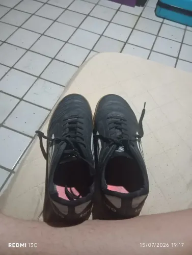 Chuteira de futsal umbro 37