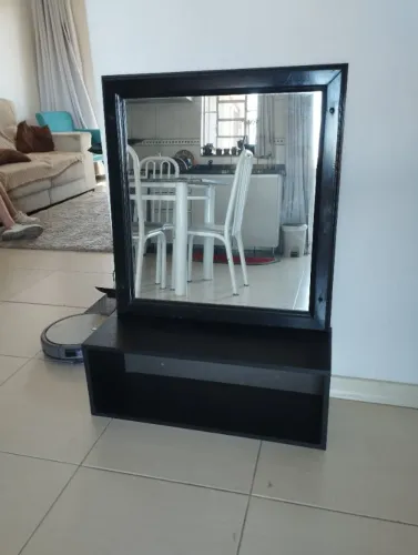 Penteadeira preta