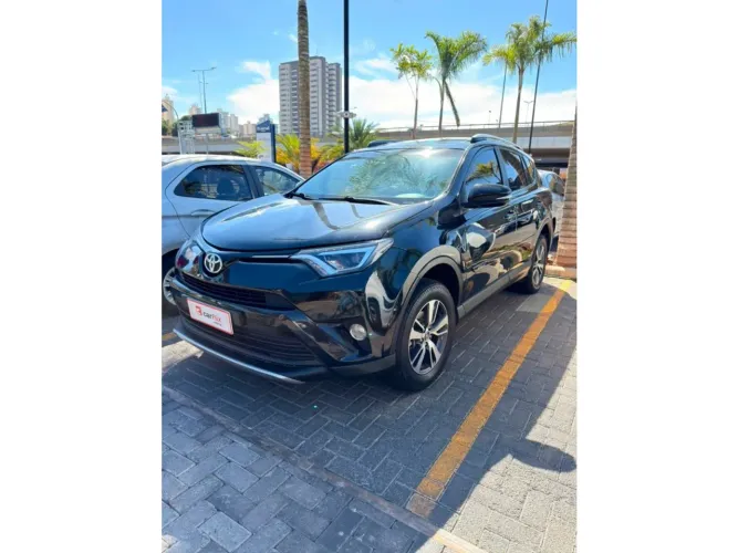 Toyota RAV4 2.0 Top 4X2 16V Aut. 2017