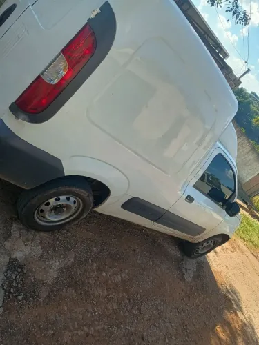 Fiat Fiorino Furgão Work. Hard 1.4 Flex 8V 2P 2021