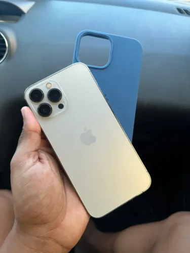 IPhone 13 Pro Max gold 256gb! Aceito cartão.